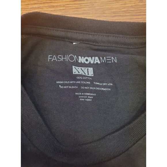 Fashion Nova Wreaking‎ Havoc Teddy T-shirt Men's Size XXL Black Graphic Print - Picture 4 of 9